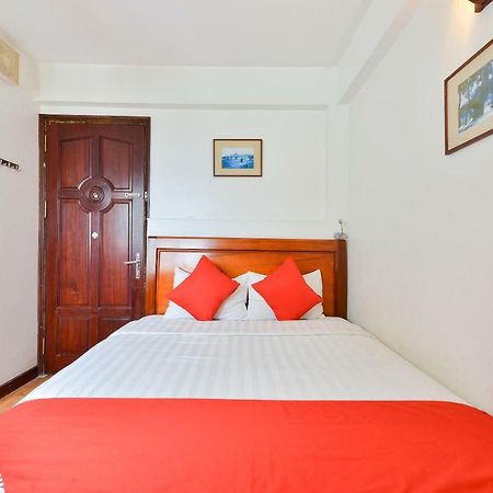 Oyo 216 Alisa Hotel Hanoi Kültér fotó