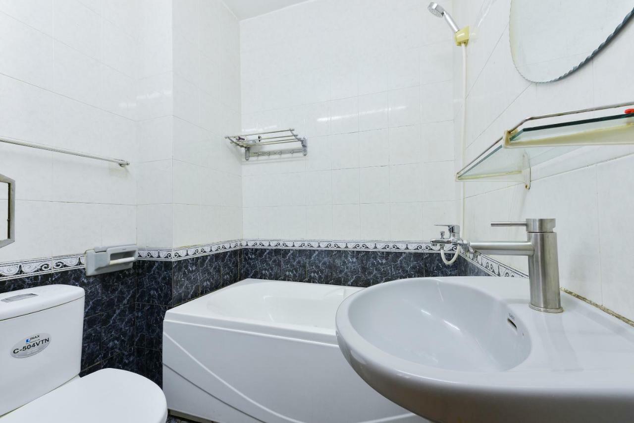 Oyo 216 Alisa Hotel Hanoi Kültér fotó